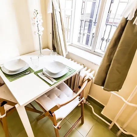 Szechenyi Apartment *
